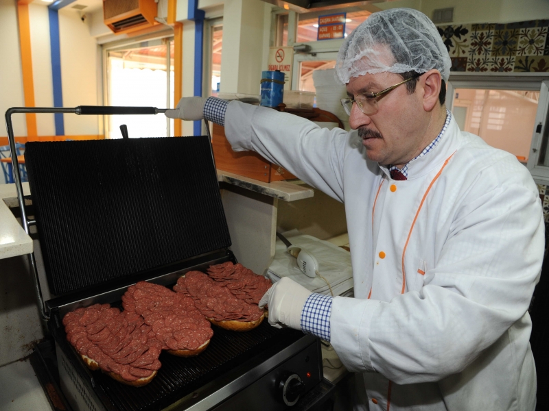 Bir Lezzet Duayeni Tostçu Kadir