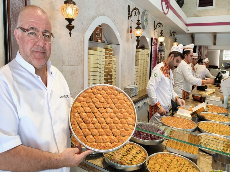 BAKLAVA'NIN USTA İSMİ 