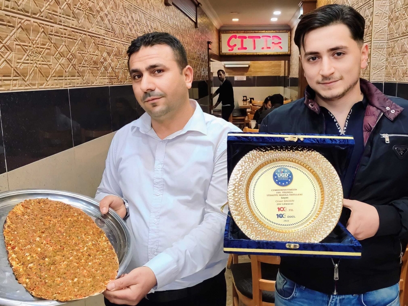 Çıtır Lahmacun'a Türkiye Marka ödülü 